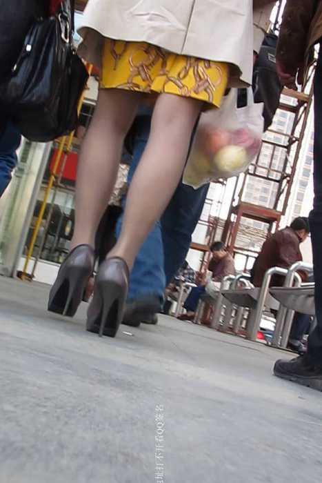 [大忽悠买丝袜街