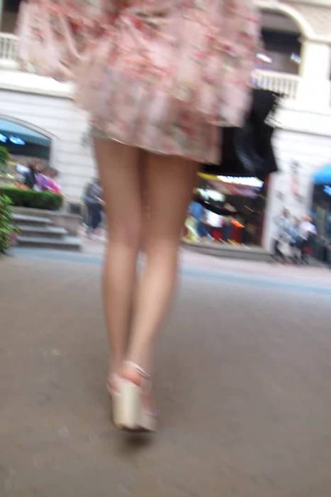 [大忽悠买丝袜街