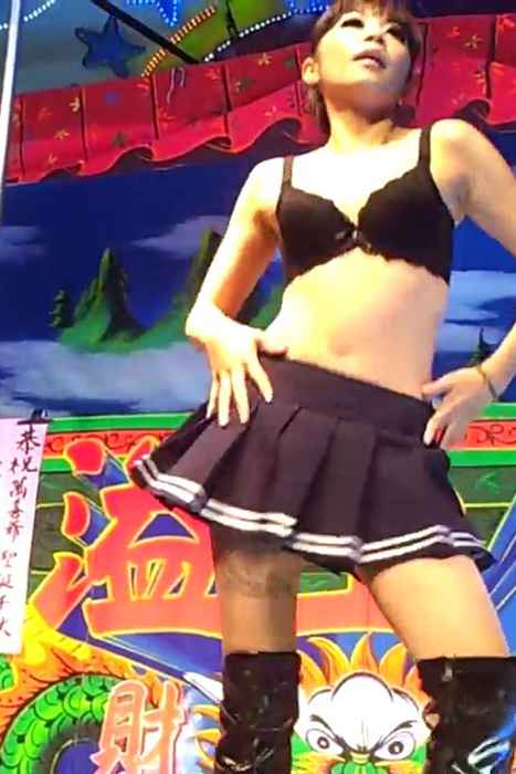 [大尺度钢管舞视