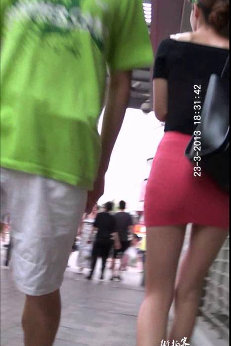 [街拍客视频]jx0328 红色包臀裙白皙长腿美女，太漂亮了！