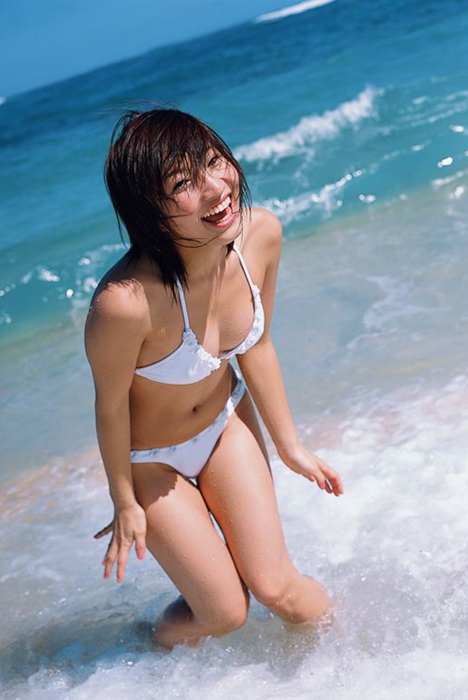 性感比基尼美少